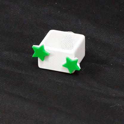 3 Pcs Magnetic Jumping Spider Feeding Dish Jumping Spider Enclosure Accessories Star-Shaped Design Reptile Water Bowl for Other Small Reptiles or Insects (White+Green) - color: White+Green