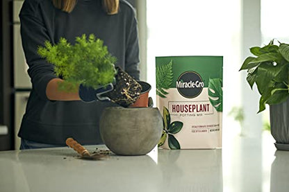 Miracle-Gro Houseplant Potting Mix, 4 qt. (2-Pack) | Fertilized Indoor Plant Soil for Containers, Designed to be Less Prone to Gnats - size: 2 Pack, style: Houseplant