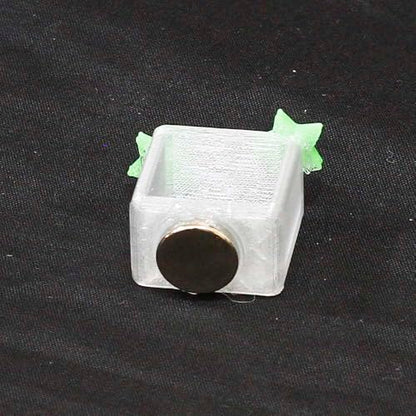 3 Pcs Magnetic Jumping Spider Feeding Dish Jumping Spider Enclosure Accessories Star-Shaped Design Reptile Water Bowl for Other Small Reptiles or Insects (Transparent + Light Green) - color: Transparent + Light Green