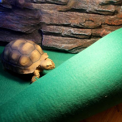 BEIJIALY Reptile Carpet Mat, Reptile Carpet Absorbent Breathable Soft Washable Reusable Reptile Terrarium Liner Bedding for Snakes Lizards Tortoises(80x40cm / 31.5x15.7in) - color: 80x40cm / 31.5x15.7in