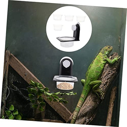 BESPORTBLE 1set Wall-Mounted Reptile Water Bowl Suction Cup Feeding Dish for Lizards Geckos and Frogs Space-Saving Design Easy to Clean Capacity