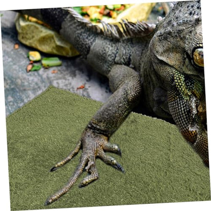 BESPORTBLE Reptile Carpet Mat Wear-Resistant Substrate for Snakes Lizards Tortoises and Amphibians Imitation Grass Terrarium Liner Moisture Retention Mat