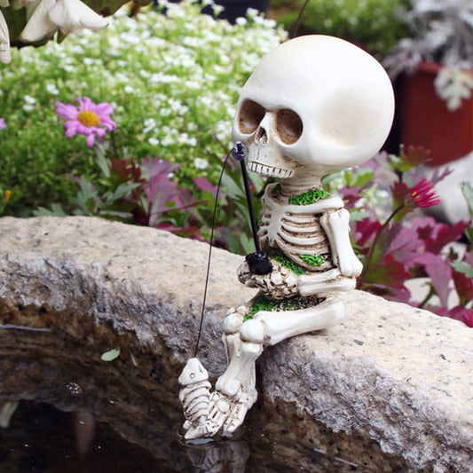 Fishing Skeleton Statue Halloween Decorations, 4.5 Inch Cute Sitting Skull Figurine Shelf Sitter Resin Sculpture for Outdoor Garden Yard Lawn Pond Waterfalls Pool Ornaments - color: Skeleton